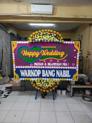 Papan Bunga di Api Api Wonokerto